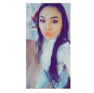 Meet your Posher, Ally